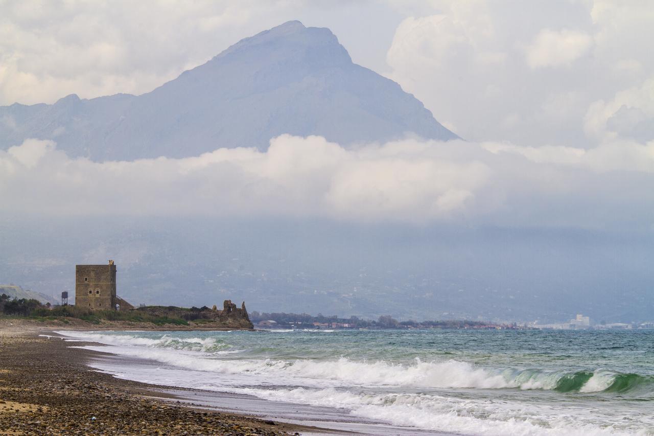 坎波菲利斯·迪·罗切Casa Vacanza Paradise Vicino Cefalu Con Servizio Di Piscina A 3 Chilometri公寓 外观 照片